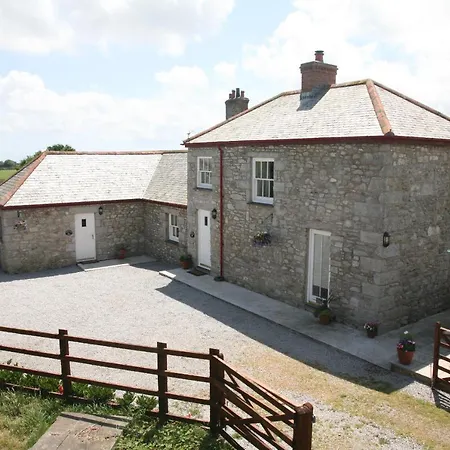 Gadles Farm Cottages Holiday home *