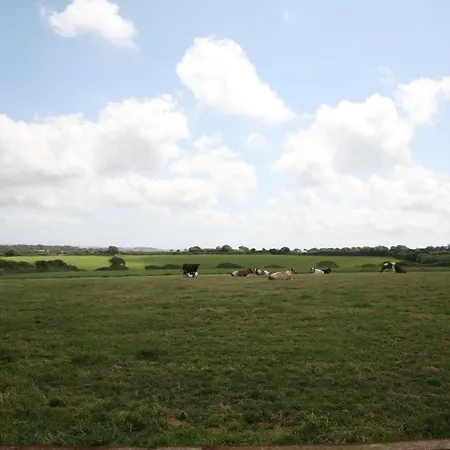 Gadles Farm Cottages * Truro